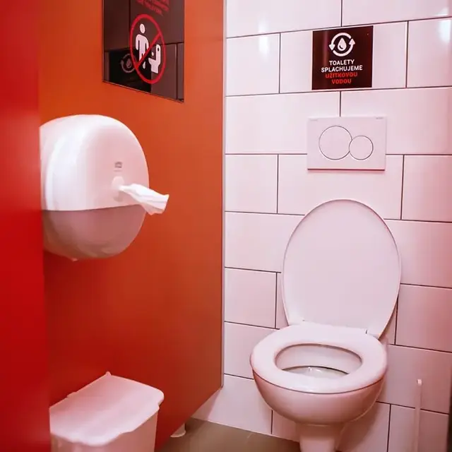 Fotografie zázemí kempu Harasov